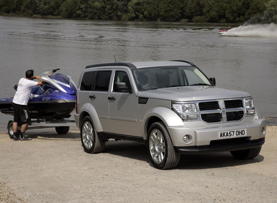  Dodge Nitro 2006 года  (фото 14 из 30)